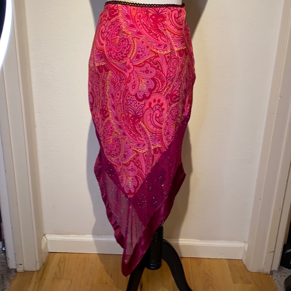 EUC A.B.S.by Allen Schwartz Handkerchief Hem Skirt